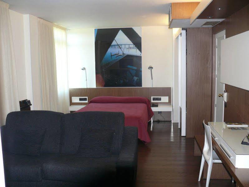 Hotel Los Angeles Guarnizo Екстериор снимка